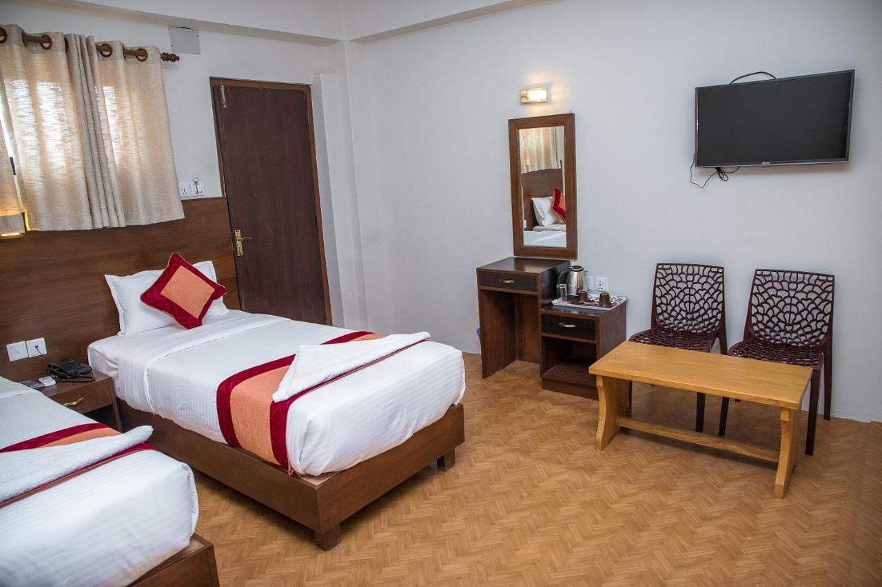 Hotel Himalayan Vacation Pokhara Exterior photo